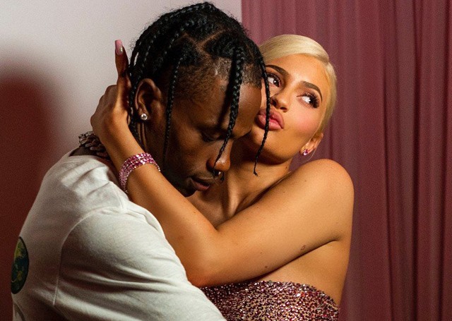Kylie Jenner és Travis Scott