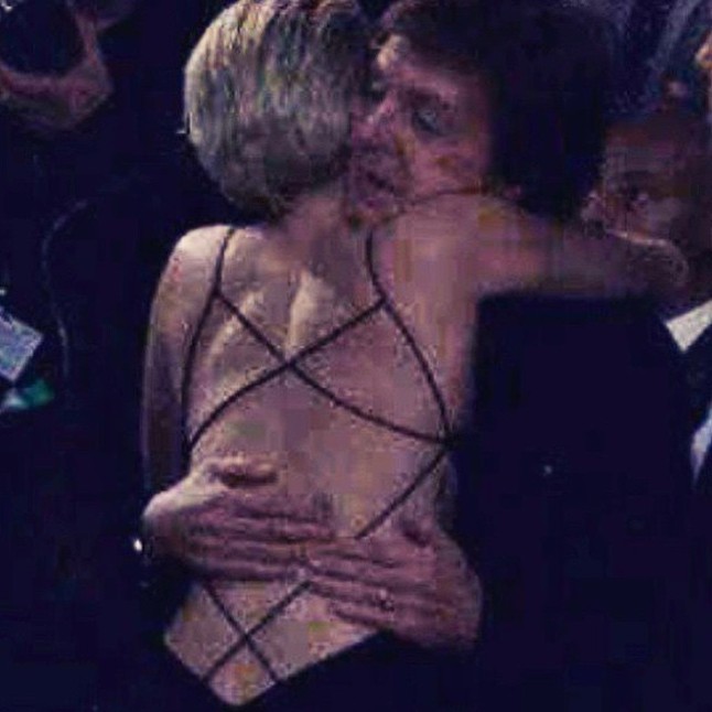 Miley Cyrust még Paul McCartney is így szereti.