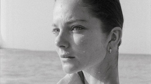 Nincsenek szavak, milyen szexi aktfotók kerültek elő Mihalik Enikőről