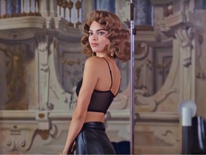 Világhírű sztár szerepel a RESERVED kampányában! Te felismered az ezerarcú szupermodellt?