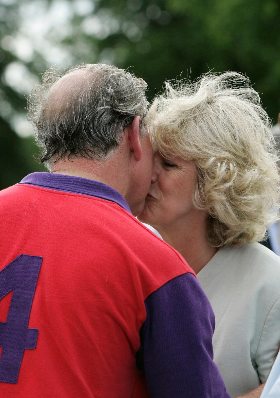 Károly király és Kamilla királyné erős kapcsolatának titka az a szűnni nem akaró rajongás, amivel utóbbi évtizedek óta Károlyhoz áll