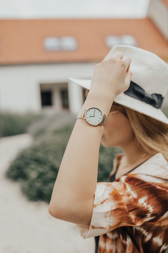 Imádjuk Lángi Dorka mai bohókás szettjét