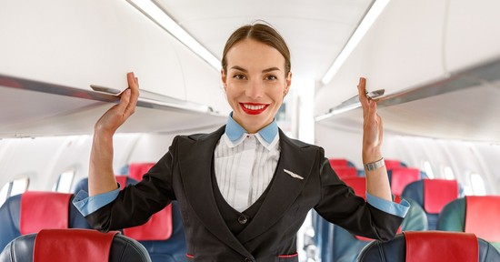 Egy magyar légiutas-kísérő elmeséli, milyen valójában a business a turista osztályhoz képest