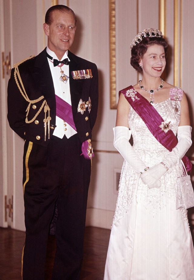 Erzsébet királynő és Fülöp herceg 70. házassági évfordulójukra készülnek! Íme az ünnepi fotó!