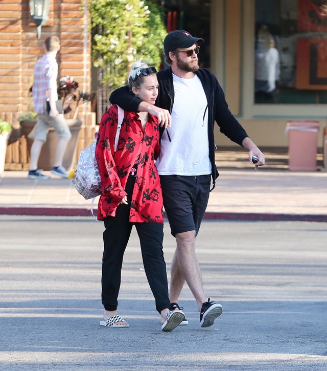 Miley Cyrus és Liam Hemsworth