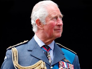 V. Vilmos király - kezdjünk barátkozni a kifejezéssel és Károly király lemondásával?