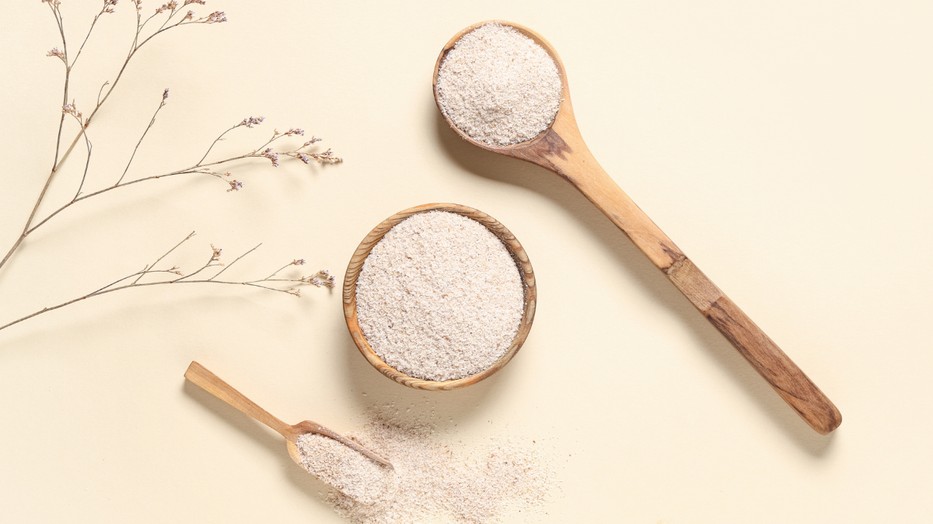 Az útifűmaghéj rendszeres fogyasztása csodákat tesz a bélrendszerrel