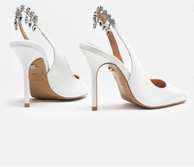 Kristályokkal díszített bőr szandál KAZAR 59000 Ft