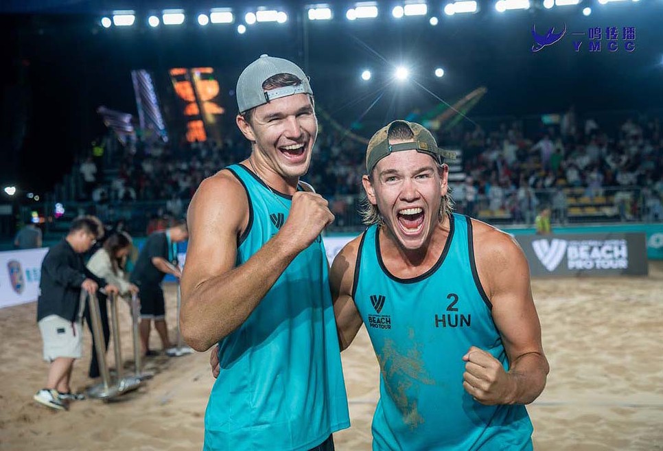 Bence és párja, Dóczi Domonkos, sikeresen vették a kezdetleges akadályokat