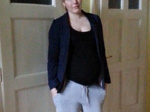 Réka kedvenc nadrágjában