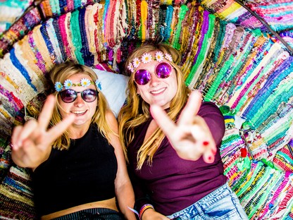 Átalakul a FestiPay, jönnek az újratölthető poharak és egy idegengyűlölettől mentes világért küzd a Sziget