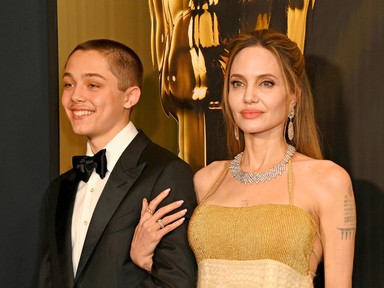 Rá sem lehet ismerni Angelina Jolie és Brad Pitt fiára, Knox radikálisan megváltoztatta a külsejét