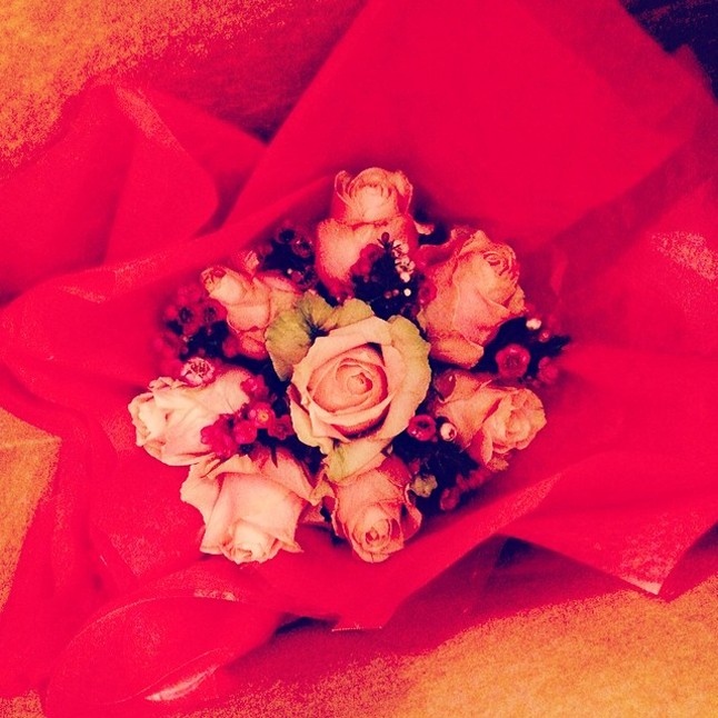 Mihalik Enikő legjobb barátnőjétől kapott csokrot.