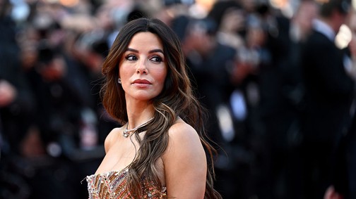 Így néz ki az 51 éves Eva Longoria bikiniben, tökéletes póz és filterek nélkül