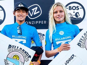 Egy közös kép a férfi és női szörfbajnokról, ami megmutatja, hogy hol tart a nemi egyenlőség
