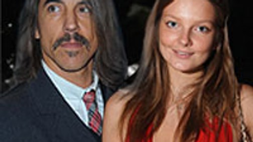 Itt az új álompár: Anthony Kiedis és Mihalik Enikő