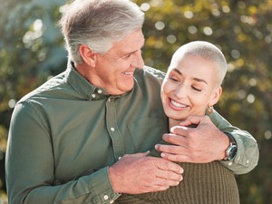 Mennyire illik össze két generáció az ágyban? - Szenvedélyes kapcsolatok nagy korkülönbséggel