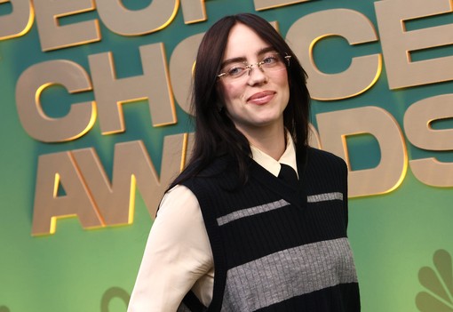 Billie Eilish stílusfejlődése valójában egy szabadságharc a nőkért