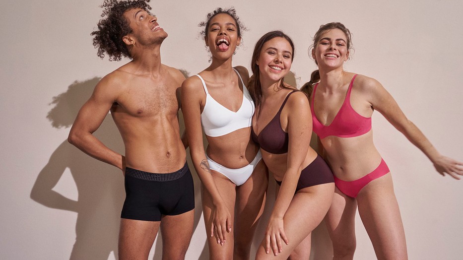  Ezek a GLAMOUR-napok kedvenc fehérneműi és fürdőruhái