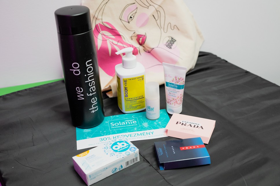 Távozáskor minden vendég estéjét egy kis meglepetés ajándékokkal tettük teljessé