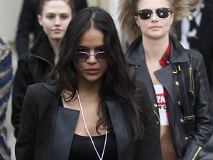 Cara Delevingne felvállalja leszbikus kapcsolatát a színésznővel?