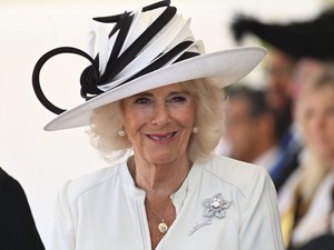 Csak ámulunk! Kamilla királyné még sosem volt ilyen gyönyörű