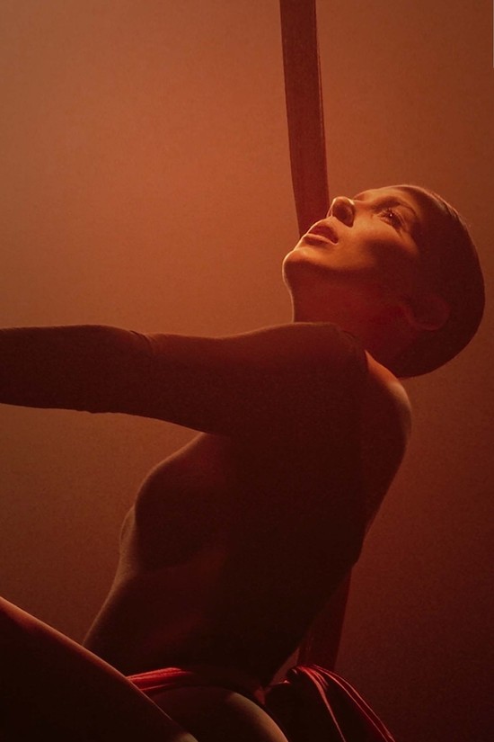 Millie Bobby Brown személyes hangvételű rövidfilmet rendezett