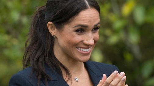 Meghan Markle majdnem sokkot kapott, amikor meglátta a tömegben régi rajongóját: zseniális a reakciója