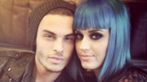 Katy Perry a Chanel-fiúval jár!