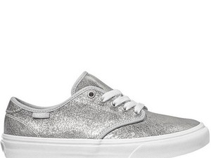 Karácsonyi ajándéktippek a VANS-től