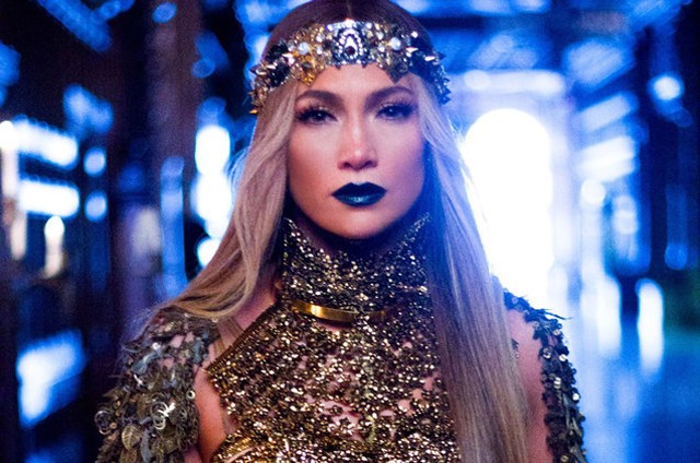 Jennifer Lopez haja olyan hosszú az új klipjében, mint még soha senkinek ezen a földön