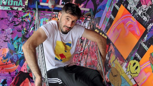 Áthidalhatatlan, hogy a digitalizáció bemásszon az életünkbe - interjú Dóczi Attila aka Májkül Nájt képzőművésszel