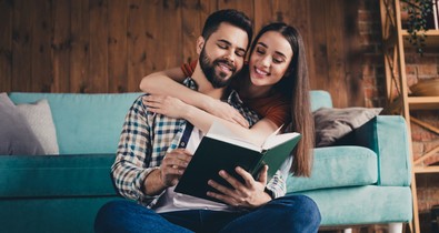 3 pszichológiai könyv a jól működő kapcsolatokról, amit minden párnak el kellene olvasnia