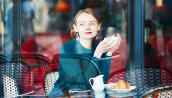 Megvan a válasz, tényleg négy óránként kell ennünk, vagy ezen lehet változtatni? 