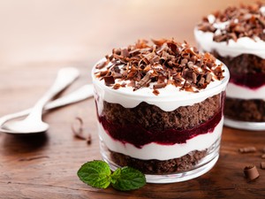 Napi recept: Fekete Erdő pohárkrém