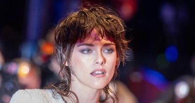 Ilyet még nem láttunk! Kristen Stewart a világ legkisebb ruhájában lépett a vörös szőnyegre