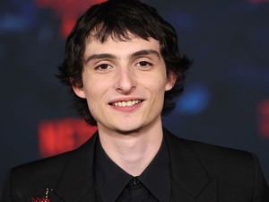 Finn Wolfhard pikáns jelenetétől azonnal zavarba jössz, így még nem láthattad a Stranger Things színészét
