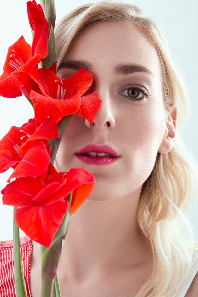 "Nőként sokkal nehezebb kivívni az elismerést" - exkluzív interjú Horányi Juli énekesnővel