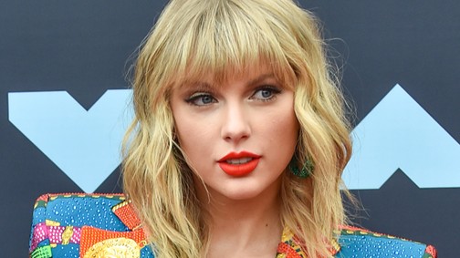 Taylor Swift olyan különleges sminket kapott új címlapfotóján, hogy nem jutunk szóhoz