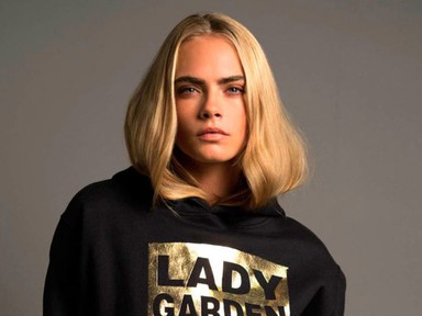 Cara Delevingne bugyi nélkül jótékonykodik