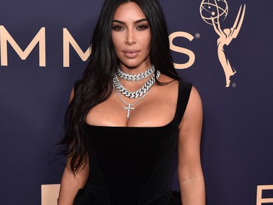 Kim Kardashian viselte a legunalmasabb ruhát az Emmy-n