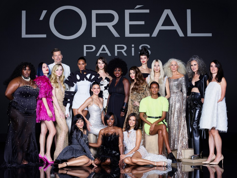 A L'Oréal csapata a párizsi bemutatón