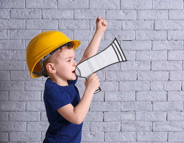 Te vennél egy gyerektől gyógyszert? Mi a helyzet az influenszer gyerekek jogaival?