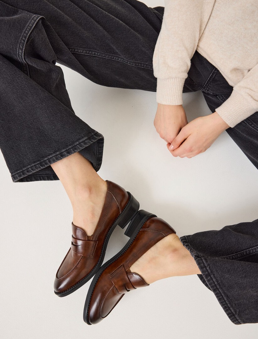 TAMARIS 28 990 Ft GLAMOUR-napokon 23 192 Ft