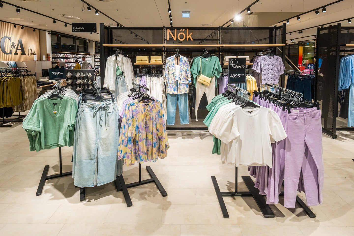 A C&A Stopshop-ban található üzlete megújult és nyitási kedvezménnyel vár