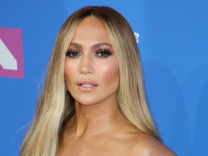 Wow! Jennifer Lopez álmaid frufruját vágatta magának