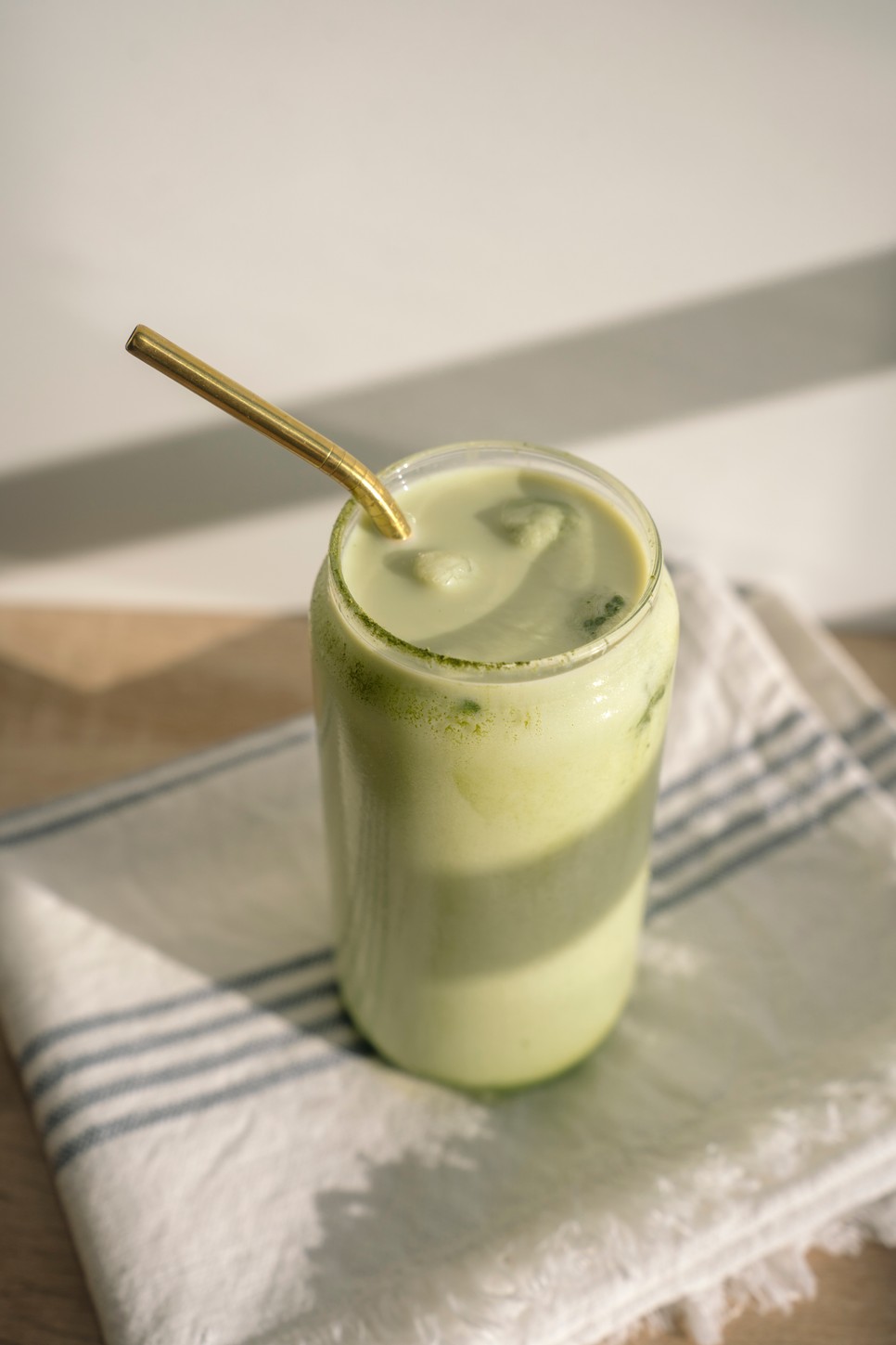 Ihatod teaként, hideg vagy meleg latteként, a matcha egészséges és jó választás, ha okosan adagolnád a koffeint