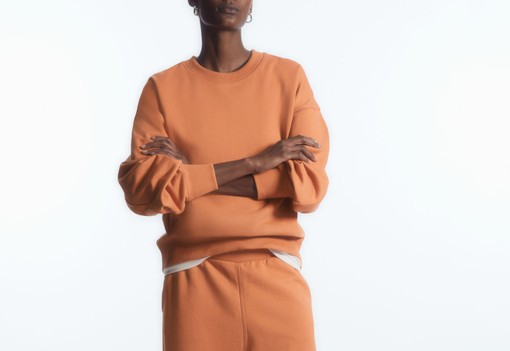 Visszatért a melegítő, és mostantól a bulik alapdarabja lesz ezzel a csavarral