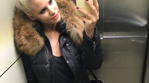 Lazán indul Metzker Viki a buliba