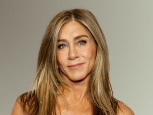 Íme Jennifer Aniston varázslatos luxusotthona, már a kertje is olyan, akár egy trópusi menedék